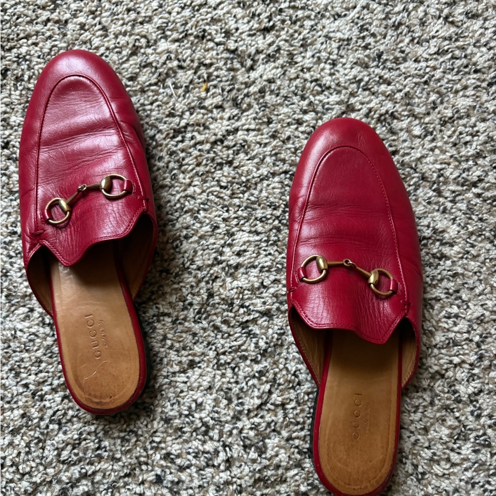 Gucci Red Leather Mules with Elegant Metal Accent